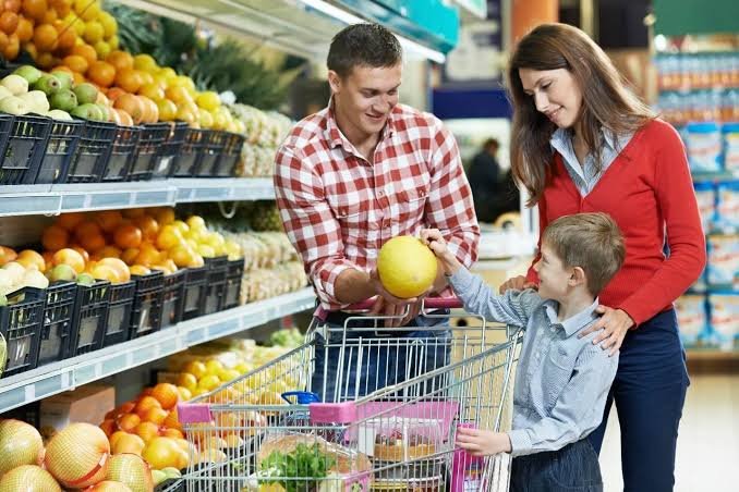 Tips for Shopping Smarter This Summer